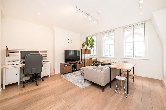 2 Bedroom Flat To Rent In Rupert Street, Fitzrovia Amp; Covent Garden, W1D