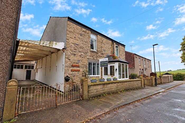 4 Bedroom Detached House For Sale In Chapel Street, Wardle, OL12