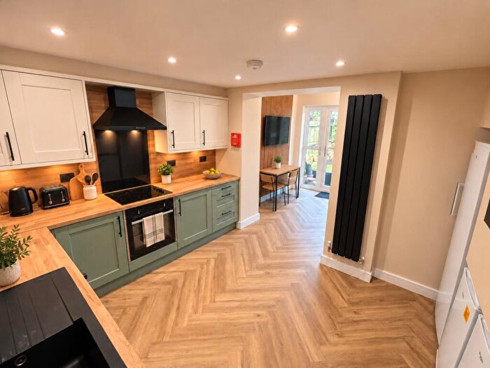 5 Bedroom Terraced House To Rent In Rhymney Street, Cathays, CF24