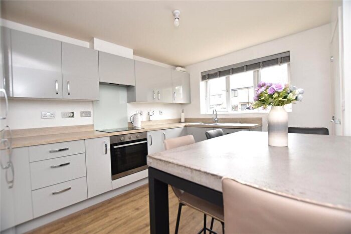 2 Bedroom Semi-Detached House For Sale In Lilac Way, Seacroft, Leeds, West Yorkshire, LS14