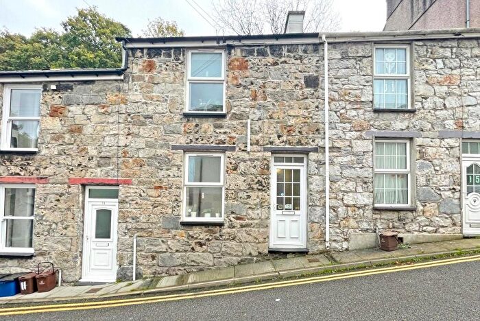 4 Bedroom Terraced House To Rent In Caellepa, Bangor, Gwynedd, LL57