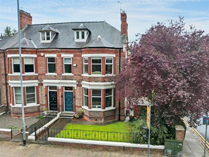 5 Bedroom Town House For Sale In Grange Road, Darlington, DL1
