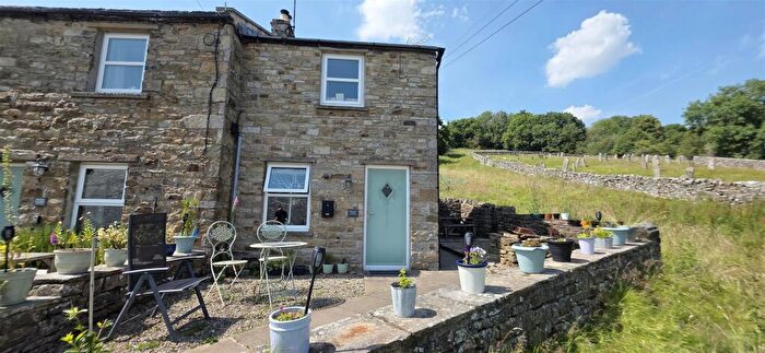 2 Bedroom Cottage For Sale In Carrick Cottage, Low Row, DL11