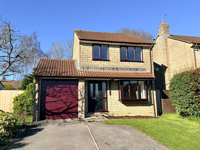 3 Bedroom Detached House For Sale In Southgate Drive, Wincanton, Somerset, BA9