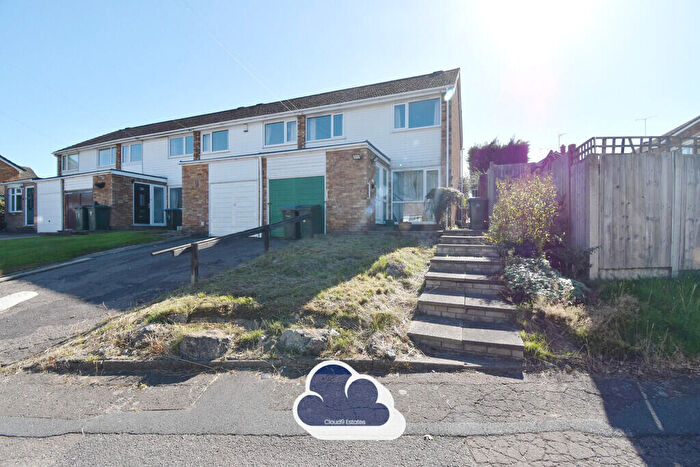 3 Bedroom End Of Terrace House For Sale In Troutbeck Road, Coventry, CV5