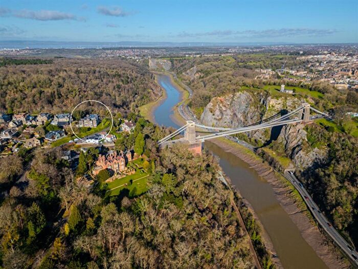 3 Bedroom Flat For Sale In North Road, Leigh Woods, Bristol, BS8
