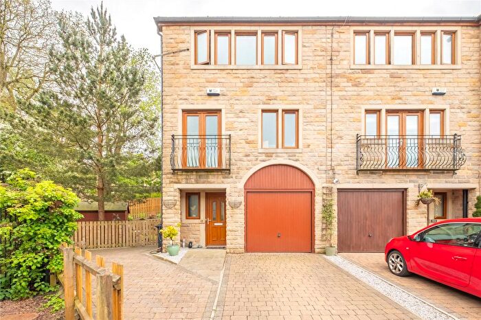 4 Bedroom End Of Terrace House For Sale In Old Mill Lane, New Mill, Holmfirth, HD9
