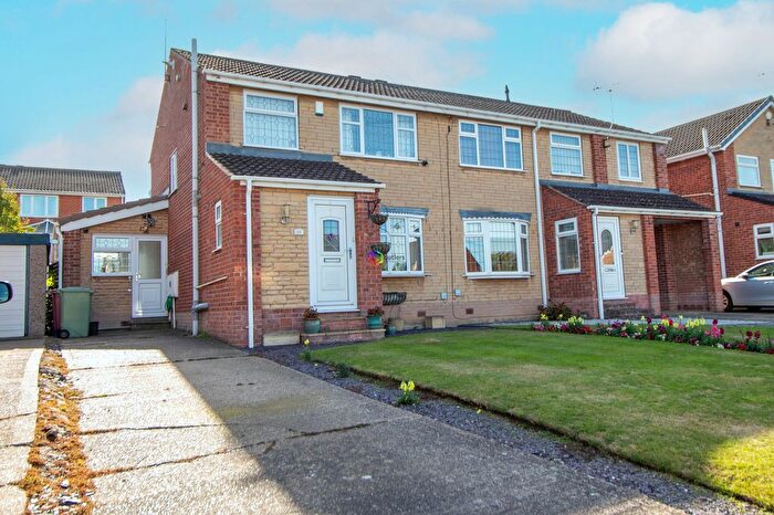 3 Bedroom Semi-Detached House For Sale In Ashton Close, Killamarsh, S21