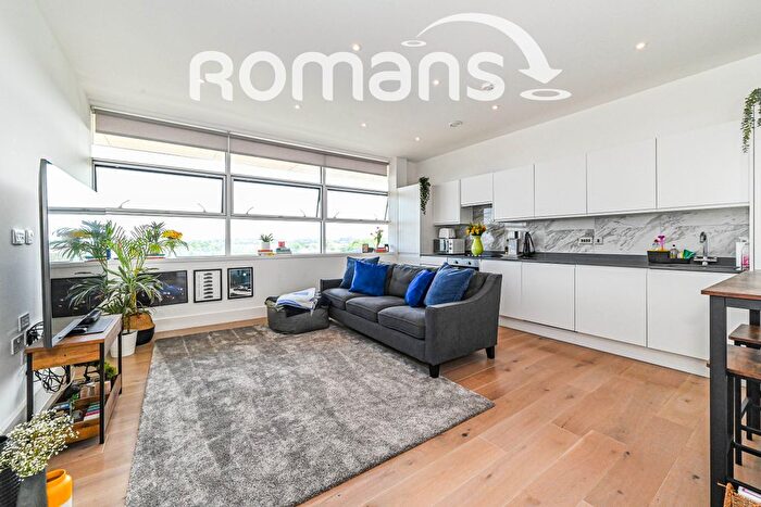 2 Bedroom Flat To Rent In Compass Court, The Boulevard, Cain Road, RG12