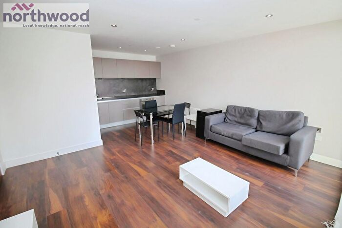 1 Bedroom Flat For Sale In Cambridge Street, Manchester, M1