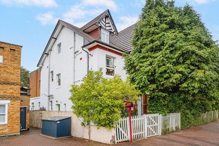 2 Bedroom Flat For Sale In Maberley Road, Crystal Palace, London, SE19