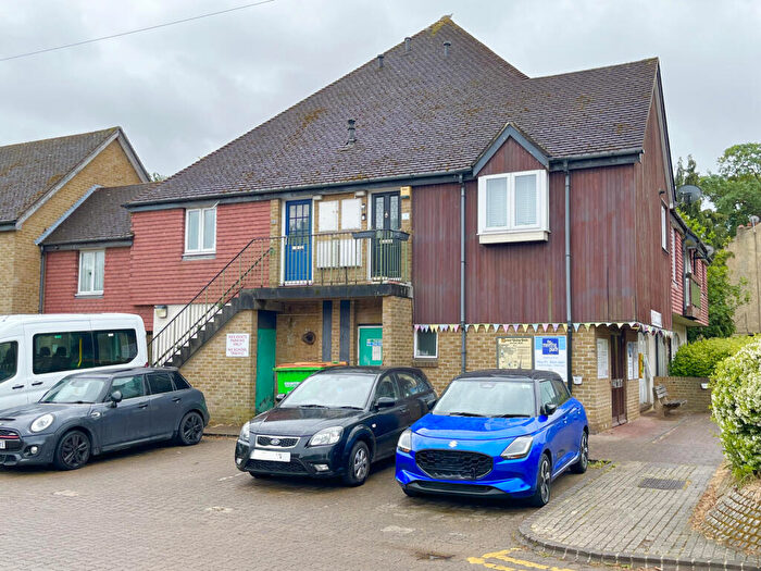 1 Bedroom Flat To Rent In Talents Close, Sutton-at-Hone, Kent, DA4
