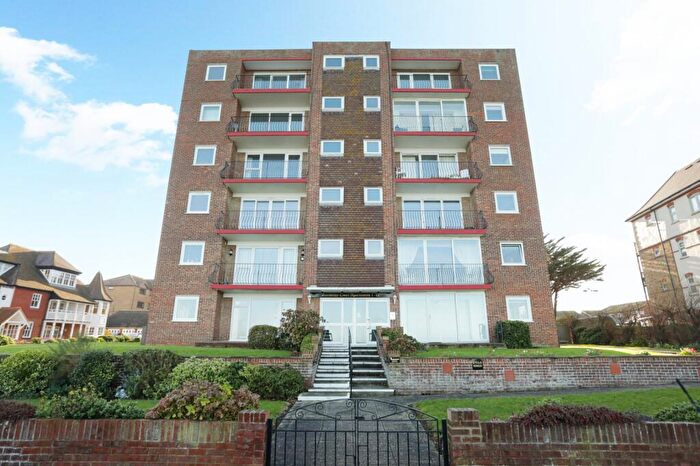 2 Bedroom Flat For Sale In Sea Road, Westgate-on-Sea, Kent, CT8
