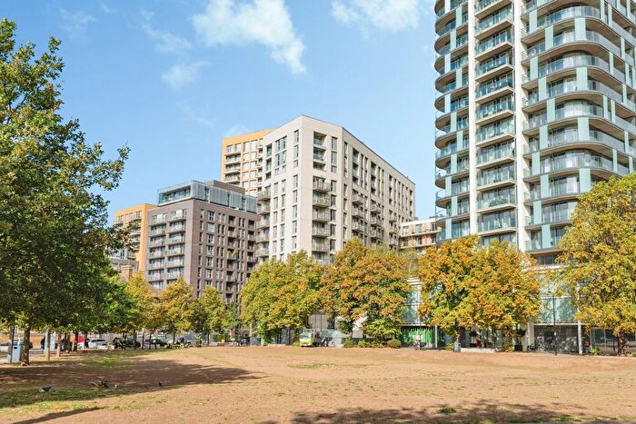 2 Bedroom Flat For Sale In Elmira Street, London, SE13