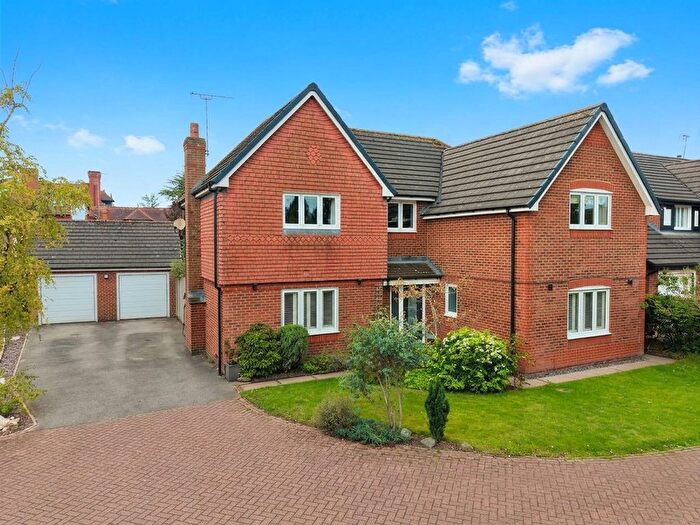 5 Bedroom Detached House For Sale In Kensington Drive, Willaston, CW5