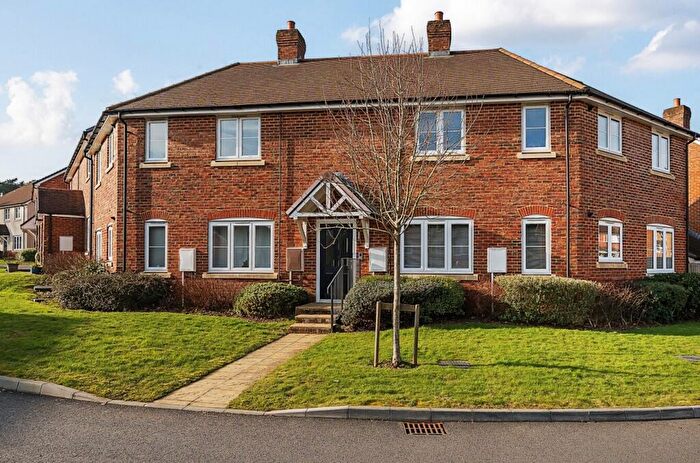 1 Bedroom Flat For Sale In Holland Drive, Medstead, Alton, Hampshire, GU34