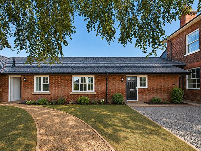 3 Bedroom Bungalow For Sale In , Lymehurst Place, Ellesmere Road, Shrewsbury, SY1