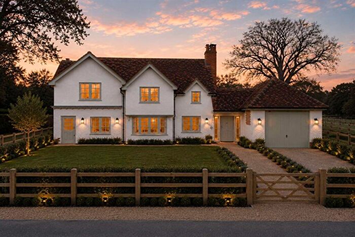 4 Bedroom House For Sale In Waltham St Lawrence, RG10