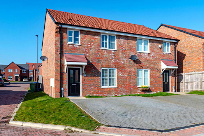 3 Bedroom Semi-Detached House For Sale In Robin Way, Aiskew, Bedale, DL8