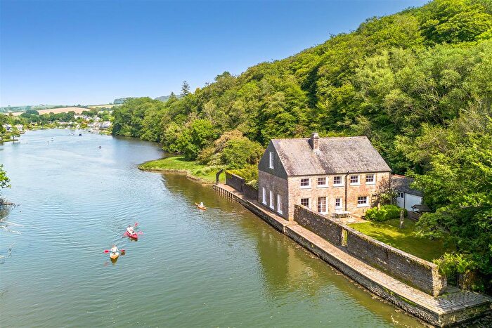 5 Bedroom Property For Sale In Lerryn, Lostwithiel, PL22