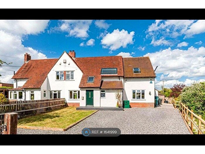 4 Bedroom Semi-Detached House To Rent In Sunrise Cottages, Newbury, RG20
