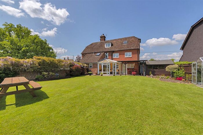 3 Bedroom Semi-Detached House For Sale In Collier Street, Tonbridge, TN12