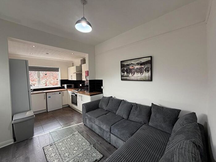 5 Bedroom House To Rent In Mossley Avenue, Smithdown, Liverpool, L18
