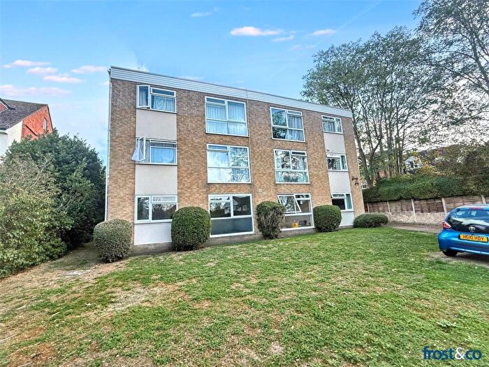 2 Bedroom Apartment For Sale In Danecourt Road, Lower Parkstone, Poole, Dorset, BH14