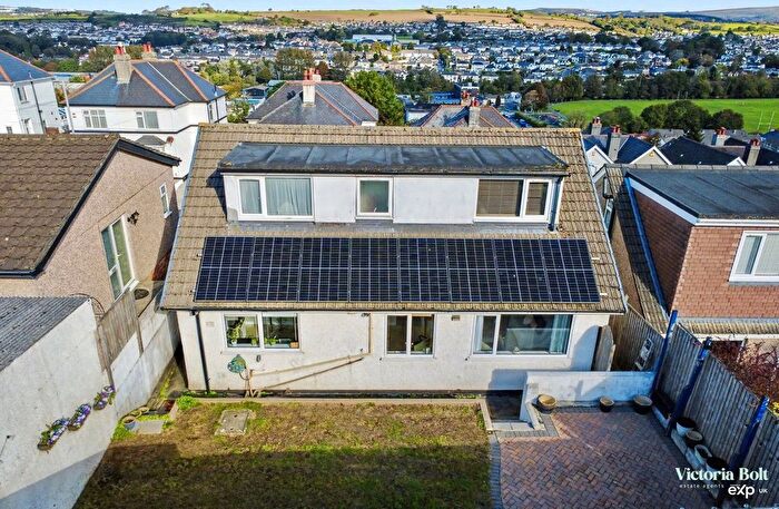 4 Bedroom Bungalow For Sale In Merafield Road, Plympton, PL7