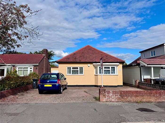 3 Bedroom Bungalow For Sale In Perth Road, Gosport, Hampshire, PO13