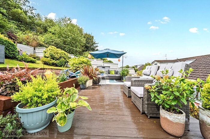 4 Bedroom Semi-Detached Bungalow For Sale In Valley New Road, Royton, Oldham, Greater Manchester, OL2