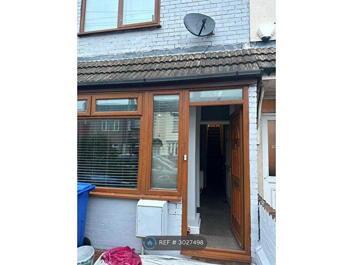 3 Bedroom Terraced House To Rent In Welholme Road, Grimsby, DN32
