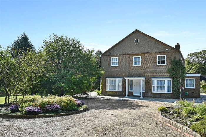 5 Bedroom Detached House To Rent In Dog Kennel Lane, Chorleywood, Rickmansworth, Hertfordshire, WD3