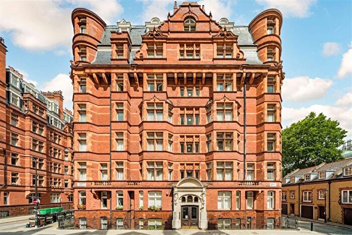 5 Bedroom Flat For Sale In Torrington Place, Fitzrovia Amp; Covent Garden, WC1E
