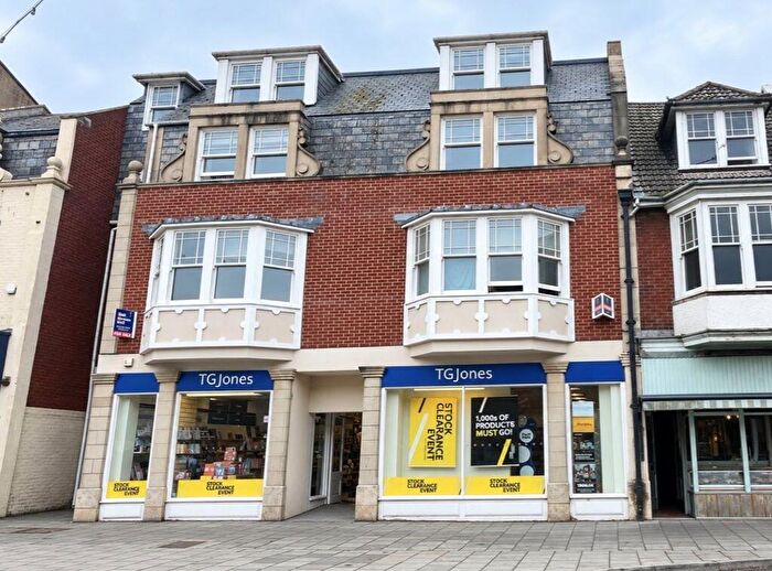 2 Bedroom Flat To Rent In Swanage Town Centre, BH19