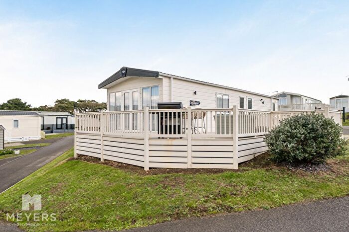 2 Bedroom Park Home For Sale In Durdle Door Holiday Park, Wareham, BH20
