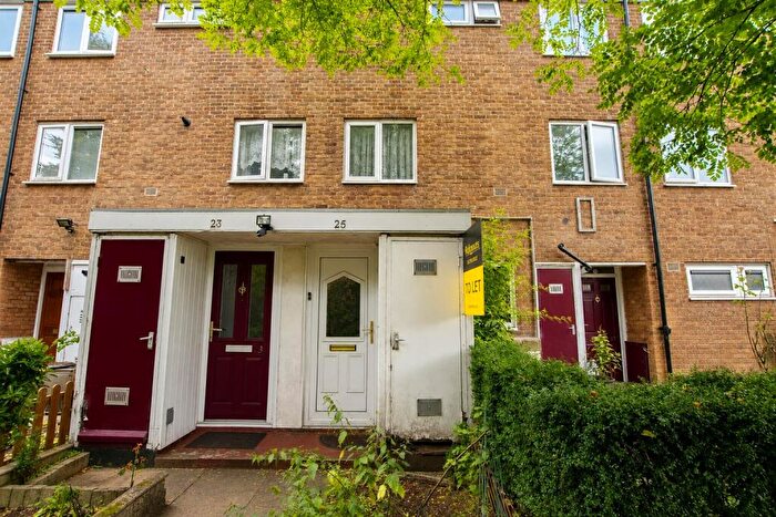 4 Bedroom Apartment To Rent In Hubert Croft, Birmingham, B29