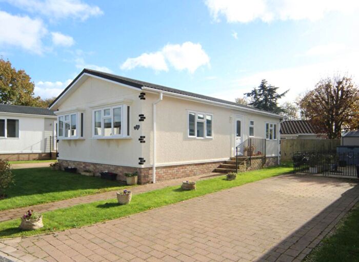 2 Bedroom Bungalow For Sale In Landrake, Saltash, PL12
