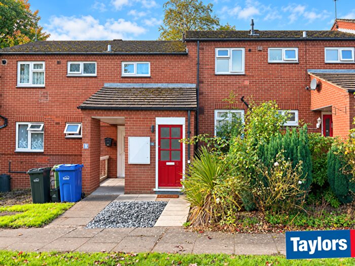 2 Bedroom Maisonette For Sale In Bridgnorth Road, Wollaston, Stourbridge, DY8