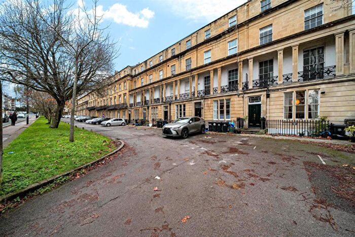 2 Bedroom Apartment For Sale In Buckingham Place, Clifton, Bristol, BS8