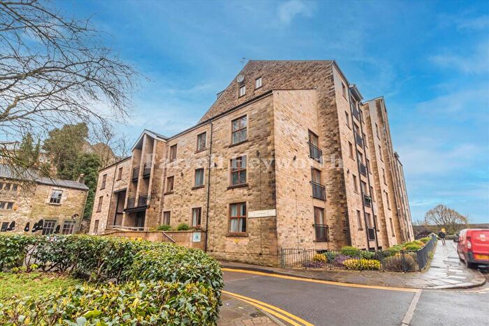 2 Bedroom Flat For Sale In Damside Street, Lancaster, LA1