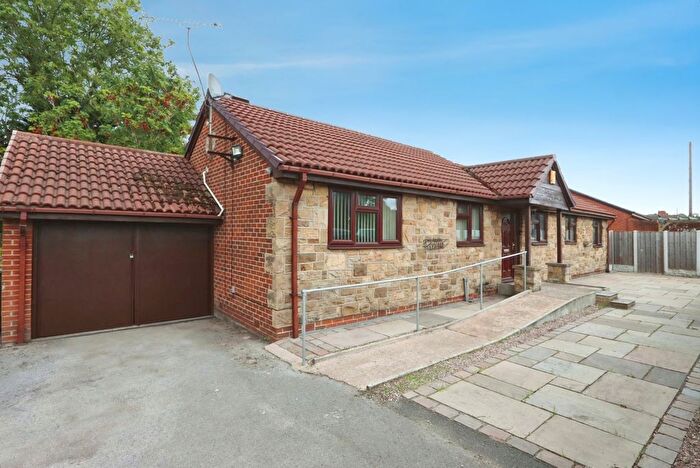 3 Bedroom Bungalow For Sale In Sheffield Road, Killamarsh, Sheffield, Derbyshire, S21