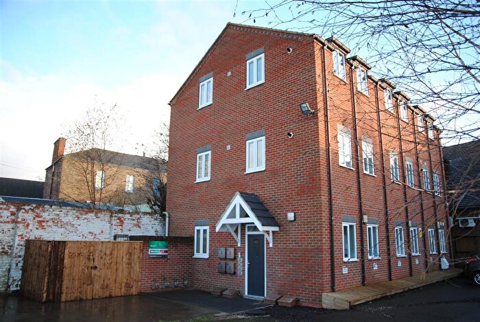 1 Bedroom Apartment To Rent In E Market Place, Brigg, North Lincolnshire, DN20