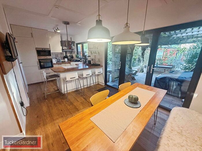 3 Bedroom Property To Rent In Woodland Road, Cambridge, CB22
