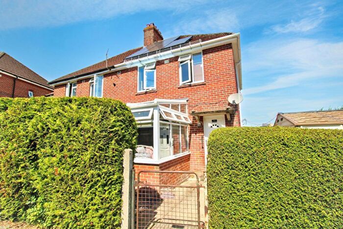 3 Bedroom Semi-Detached House For Sale In Cherry Orchard, Marlborough, SN8