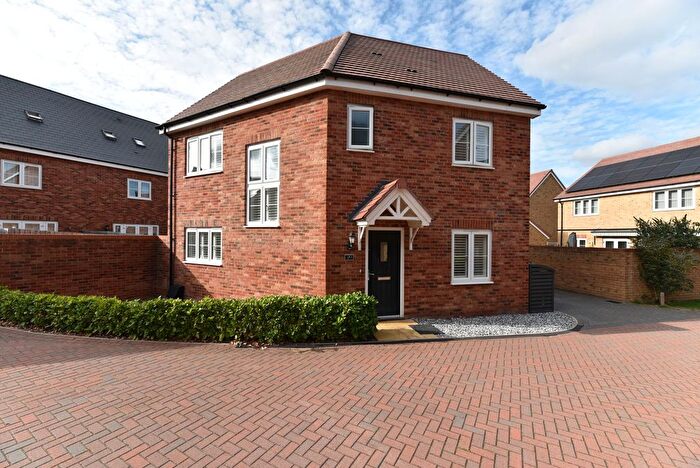3 Bedroom Detached House For Sale In Park Close, Fenstanton, PE28