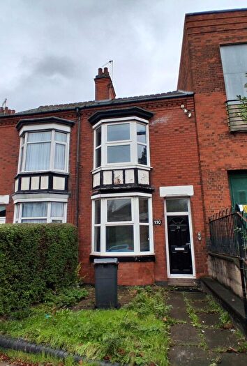 2 Bedroom Terraced House For Sale In Narborough Road, Leicester, LE3