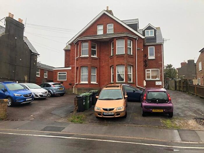 1 Bedroom Flat To Rent In Franklin Road - Weymouth, DT4