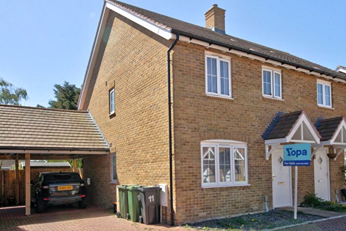 3 Bedroom Semi-Detached House For Sale In Tyler Road, Tonbridge, TN12