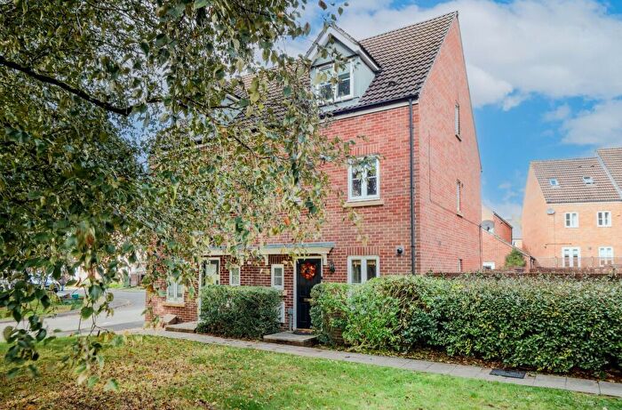 4 Bedroom Semi-Detached House For Sale In Bramley Copse, Long Ashton, BS41